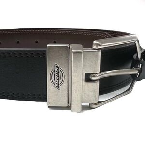 NEW DICKIES GENUINE LEATHER REVERSIBLE MEN’S 
BELT (SIZE 32 )